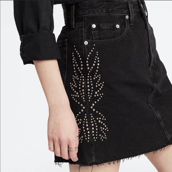 Levi's Dresses & Skirts - NWT Levi’s High-Rise Black Studded Denim Skirt